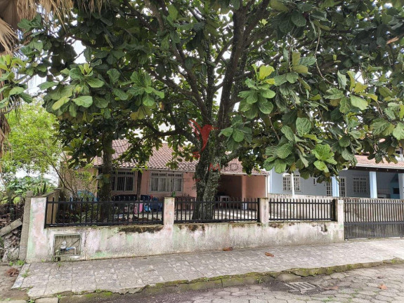 Casa com 3 Quartos à Venda, 300 m² em Praia Alegre - Penha