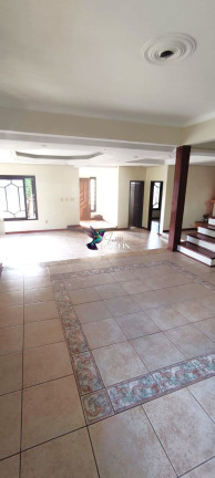 Imagem Sobrado com 5 Quartos à Venda, 338 m² em Jardim Itu - Porto Alegre