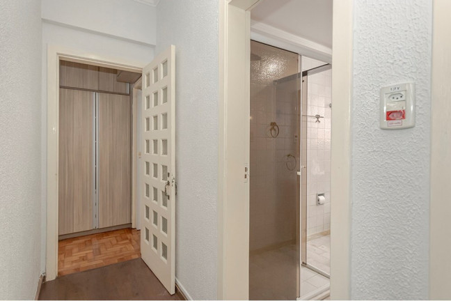 Imagem Imóvel com 3 Quartos à Venda, 128 m² em Auxiliadora - Porto Alegre