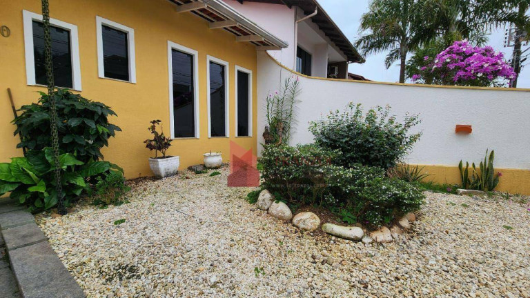 Imagem Casa com 3 Quartos à Venda, 245 m² em Dom Bosco - Itajaí Imagem Casa com 3 Quartos à Venda, 245 m² em Dom Bosco - Itajaí