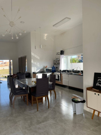 Imagem Casa com 3 Quartos à Venda, 450 m² em Condomínio Ninho Verde I - Porangaba