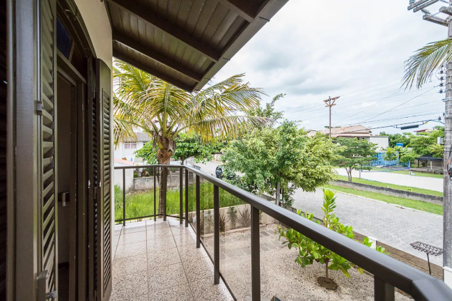 Imagem Casa com 3 Quartos à Venda, 160 m² em Morrinhos - Bombinhas