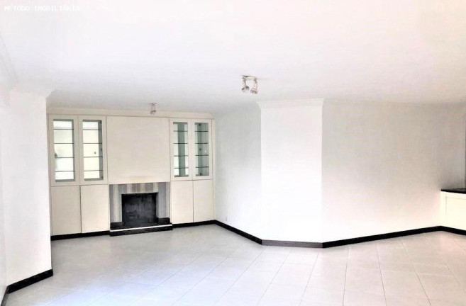 Imagem Imóvel com 3 Quartos à Venda, 240 m² em Itaim Bibi - São Paulo