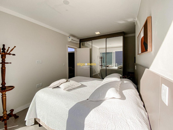 Casa com 4 Quartos à Venda, 240 m² em Condominio Quintas Do Lago - Xangri-lá
