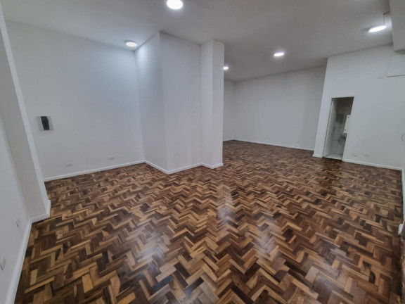 Sala Comercial à Venda, 59 m² em Centro - Curitiba