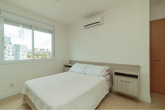 Imagem Apartamento com 2 Quartos à Venda, 69 m² em Passo Da Areia - Porto Alegre Imagem Apartamento com 2 Quartos à Venda, 69 m² em Passo Da Areia - Porto Alegre