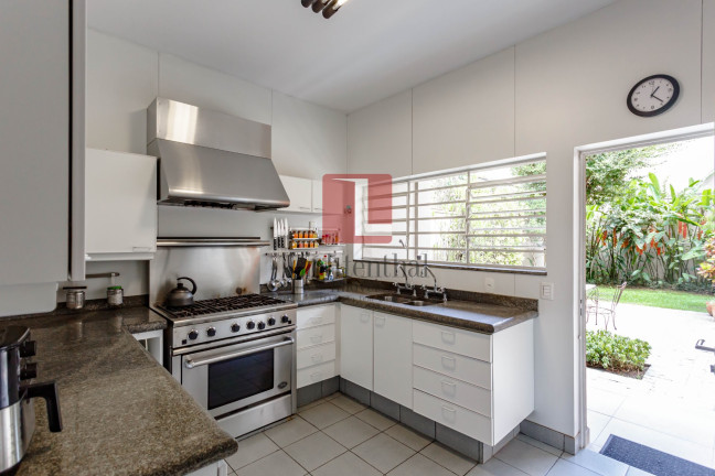 Imagem Casa com 3 Quartos à Venda, 450 m² em Jardim Paulista - São Paulo Imagem Casa com 3 Quartos à Venda, 450 m² em Jardim Paulista - São Paulo