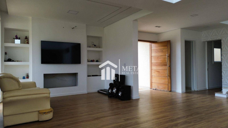 Imagem Imóvel com 4 Quartos à Venda ou Locação, 330 m² em Condomínio Alpes Da Cantareira - Mairiporã Imagem Imóvel com 4 Quartos à Venda ou Locação, 330 m² em Condomínio Alpes Da Cantareira - Mairiporã