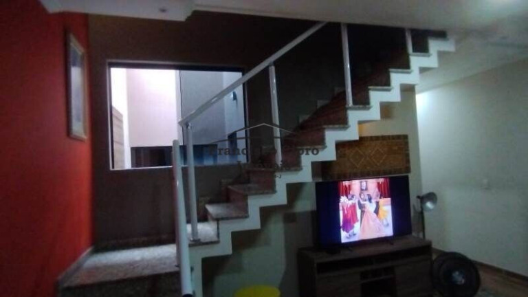 Imagem Sobrado com 2 Quartos à Venda, 205 m² em Vila Roma - Roseira