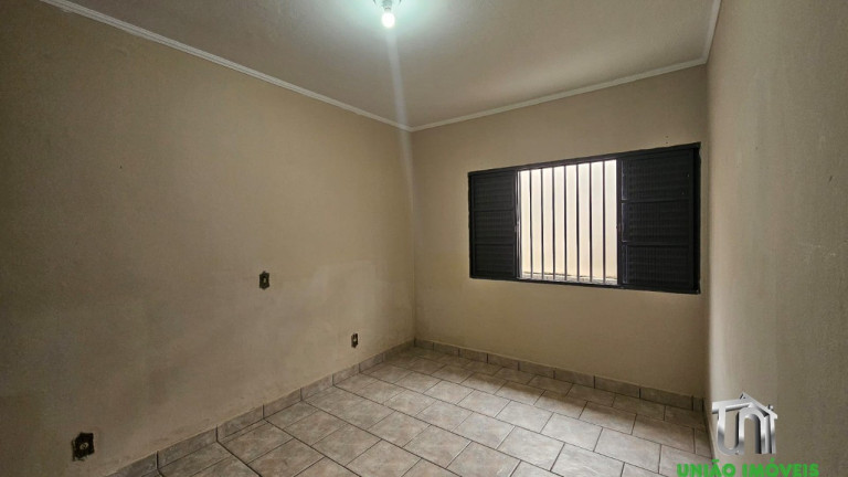 Imagem Casa com 3 Quartos à Venda, 120 m² em Vila Aparecida - Bragança Paulista