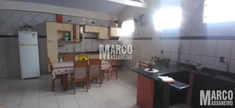 Imagem Casa com 3 Quartos à Venda, 212 m² em Centro - Balneário Barra Do Sul Imagem Casa com 3 Quartos à Venda, 212 m² em Centro - Balneário Barra Do Sul