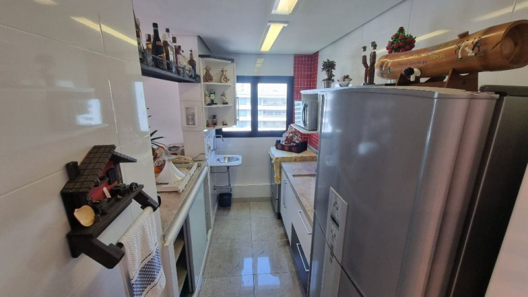 Imagem Apartamento com 3 Quartos à Venda, 113 m² em Pitangueiras - Guarujá