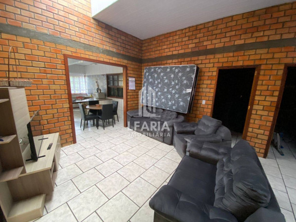 Imagem Casa com 5 Quartos para Temporada,  em Cambiju - Itapoá