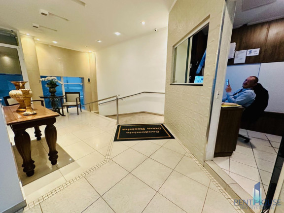 Imagem Apartamento com 2 Quartos à Venda, 65 m² em Centro - Balneário Camboriú