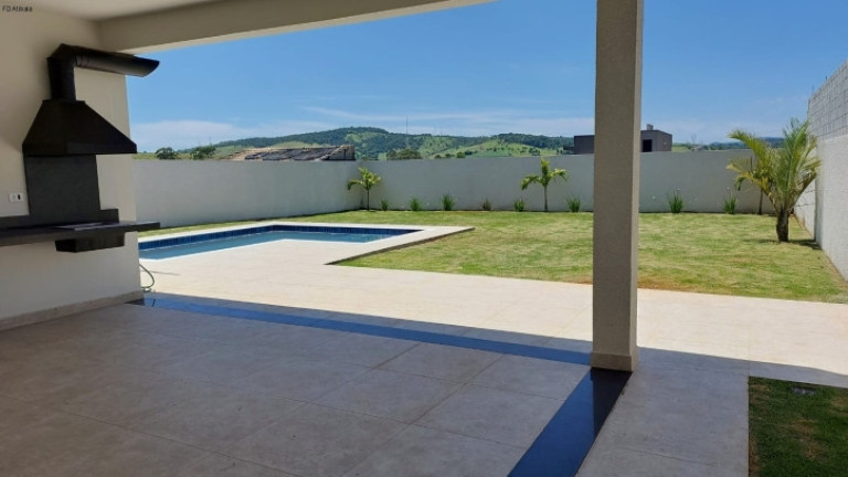 Imagem Casa de Condomínio com 3 Quartos à Venda, 600 m² em Vila Petrópolis - Atibaia Imagem Casa de Condomínio com 3 Quartos à Venda, 600 m² em Vila Petrópolis - Atibaia