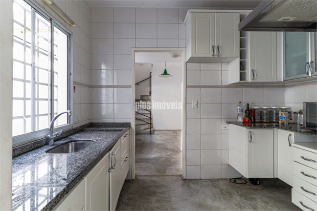 Casa com 2 Quartos à Venda, 180 m² em Vila Madalena - São Paulo