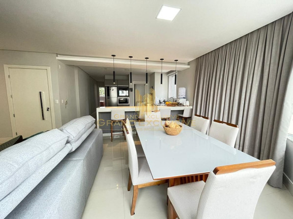 Imagem Apartamento com 2 Quartos à Venda, 92 m² em Centro - Balneário Camboriú Imagem Apartamento com 2 Quartos à Venda, 92 m² em Centro - Balneário Camboriú