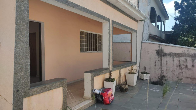 Imagem Casa com 3 Quartos à Venda, em Campo Grande - Rio De Janeiro Imagem Casa com 3 Quartos à Venda, em Campo Grande - Rio De Janeiro