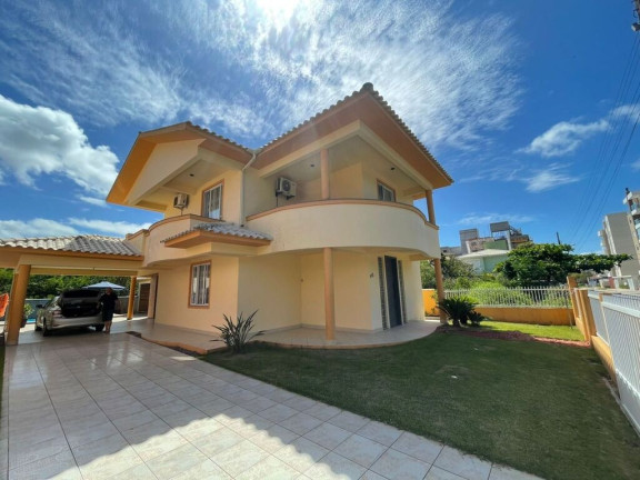 Imagem Casa com 5 Quartos à Venda, 245 m² em Governador Celso Ramos - Governador Celso Ramos