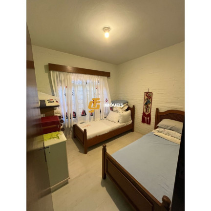 Imagem Casa com 3 Quartos para Alugar, em Centro - Balneário Camboriú Imagem Casa com 3 Quartos para Alugar, em Centro - Balneário Camboriú
