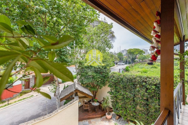 Imagem Casa com 5 Quartos à Venda, 420 m² em Jardim Das Bandeiras - São Paulo Imagem Casa com 5 Quartos à Venda, 420 m² em Jardim Das Bandeiras - São Paulo