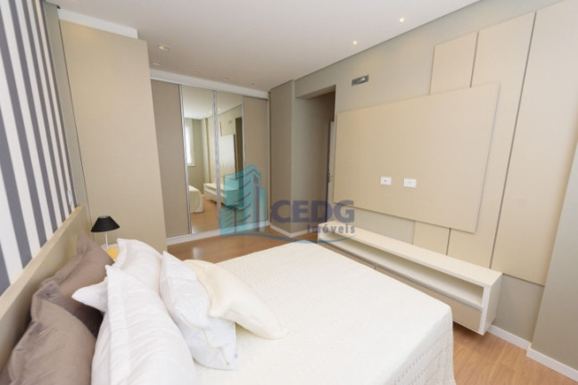 Imagem Apartamento com 3 Quartos à Venda, 77 m² em Mercês - Curitiba