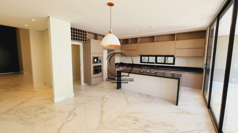 Imagem Casa com 3 Quartos à Venda, 304 m² em Setor Habitacional Arniqueira (águas Claras) - águas Claras