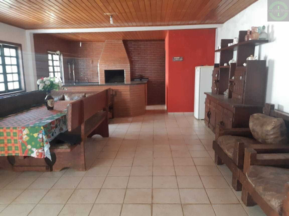 Imagem Casa com 3 Quartos à Venda, 240 m² em Oficinas - Ponta Grossa Imagem Casa com 3 Quartos à Venda, 240 m² em Oficinas - Ponta Grossa