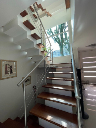 Imagem Casa com 3 Quartos à Venda,  em Nonoai - Porto Alegre