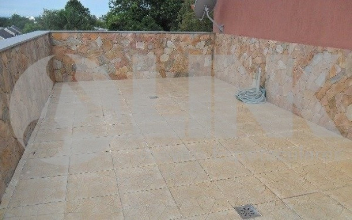 Imagem Terreno à Venda, 10.683 m² em Sarandi - Porto Alegre Imagem Terreno à Venda, 10.683 m² em Sarandi - Porto Alegre