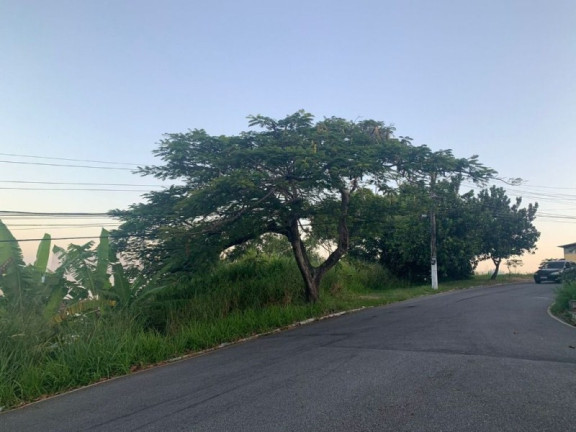 Terreno à Venda, 390 m² em Glória - Macaé