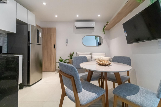 Imagem Apartamento com 1 Quarto à Venda, 32 m² em Copacabana - Niterói