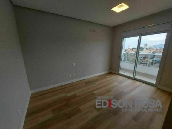 Imagem Apartamento com 3 Quartos à Venda, 134 m² em Barreiros - São José