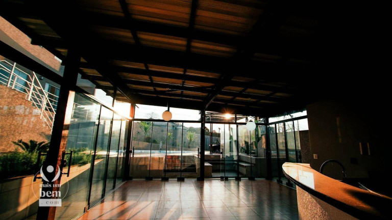 Imagem Casa com 3 Quartos à Venda, 363 m² em Butiatuvinha - Curitiba