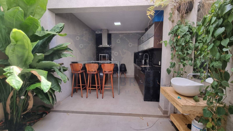 Casa com 3 Quartos à Venda,  em Núcleo Habitacional Mary Dota - Bauru