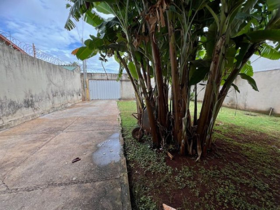 Imagem Casa com 3 Quartos à Venda, 210 m² em Jardim Presidente - Goiânia Imagem Casa com 3 Quartos à Venda, 210 m² em Jardim Presidente - Goiânia