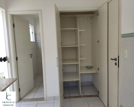 Imagem Casa com 5 Quartos à Venda,  em Condomínio Moradas Da Serra - São Lourenço