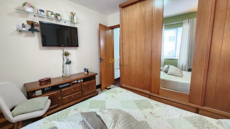 Imagem Apartamento com 2 Quartos à Venda, 54 m² em Várzea - Teresópolis
