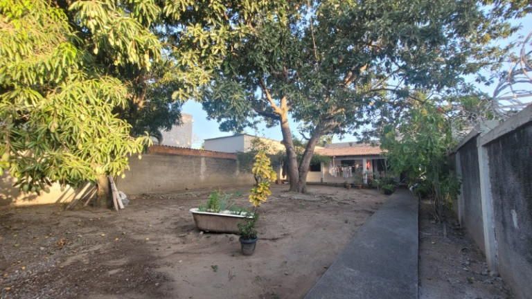 Imagem Casa com 2 Quartos para Alugar ou Temporada, 60 m² em Praia De Carapebus - Serra