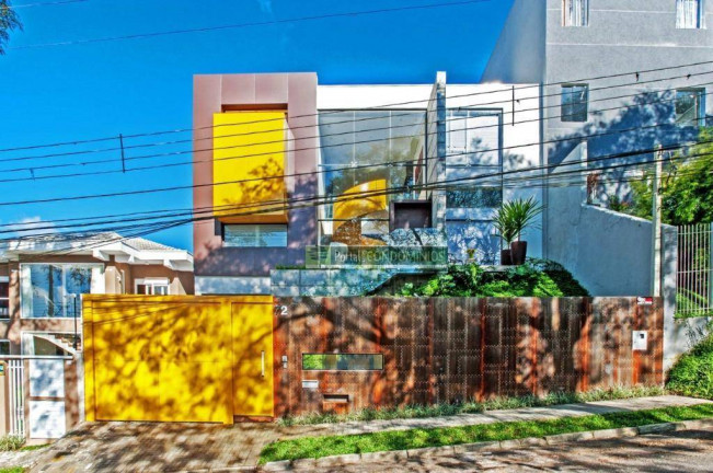 Imagem Casa com 3 Quartos à Venda, 363 m² em Santo Inácio - Curitiba Imagem Casa com 3 Quartos à Venda, 363 m² em Santo Inácio - Curitiba