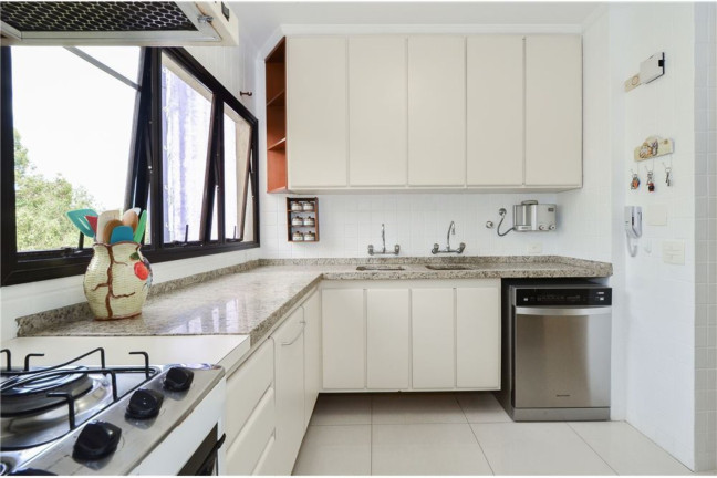 Imagem Apartamento com 4 Quartos à Venda, 220 m² em Panamby - São Paulo