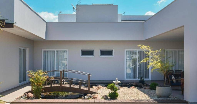 Imagem Casa com 3 Quartos à Venda, 769 m² em Santa Regina - Camboriú
