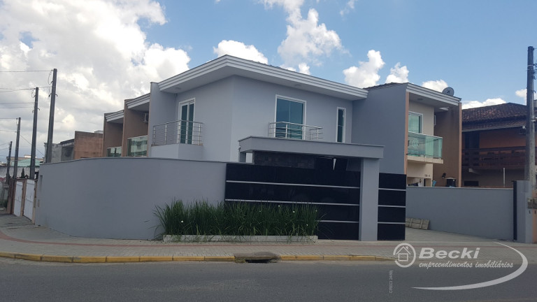 Imagem Casa com 2 Quartos para Alugar, 80 m² em Fátima - Joinville