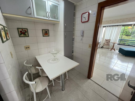 Imagem Apartamento com 3 Quartos à Venda, 98 m² em Cristal - Porto Alegre Imagem Apartamento com 3 Quartos à Venda, 98 m² em Cristal - Porto Alegre