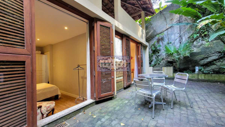 Imagem Imóvel com 5 Quartos à Venda, 300 m² em Lagoa - Rio De Janeiro Imagem Imóvel com 5 Quartos à Venda, 300 m² em Lagoa - Rio De Janeiro