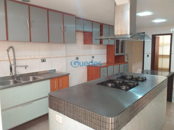 Imagem Sobrado com 3 Quartos à Venda, 300 m² em Jardim Maria Rosa - Taboão Da Serra Imagem Sobrado com 3 Quartos à Venda, 300 m² em Jardim Maria Rosa - Taboão Da Serra