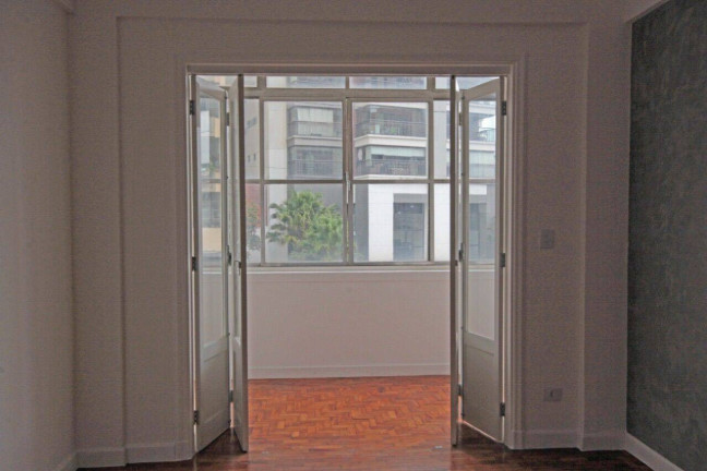 Apartamento com 1 Quarto para Alugar, 70 m² em Santa Cecília - São Paulo