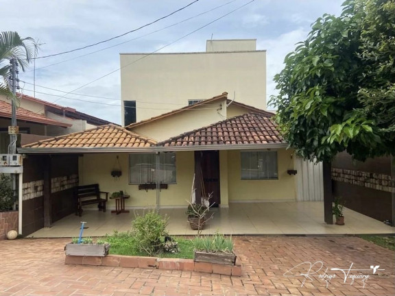 Casa de Condomínio com 3 Quartos à Venda, 273 m² em Fazenda Petrópolis - Residencial Monte Verde - Goiânia
