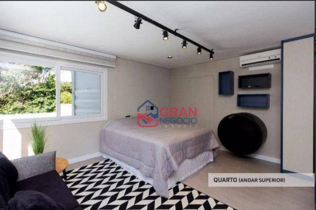 Imagem Sobrado com 4 Quartos à Venda, 345 m² em Butiatuvinha - Curitiba Imagem Sobrado com 4 Quartos à Venda, 345 m² em Butiatuvinha - Curitiba
