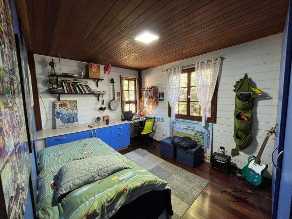 Imagem Casa com 3 Quartos à Venda, 189 m² em Santa Felicidade - Curitiba